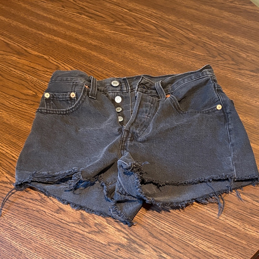 Levi’s short